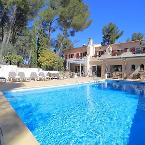 Des Ecureuils Hotel