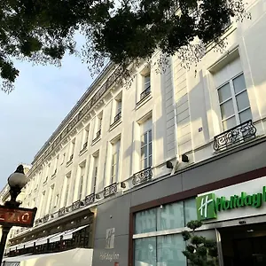 巴黎歌剧院林荫大道假日酒店 4* 巴黎