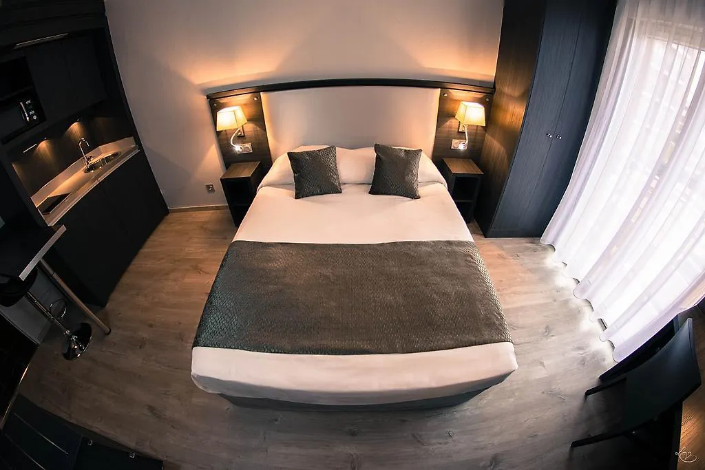 **  Sejours & Affaires Aix-En-Provence Mirabeau Aparthotel France