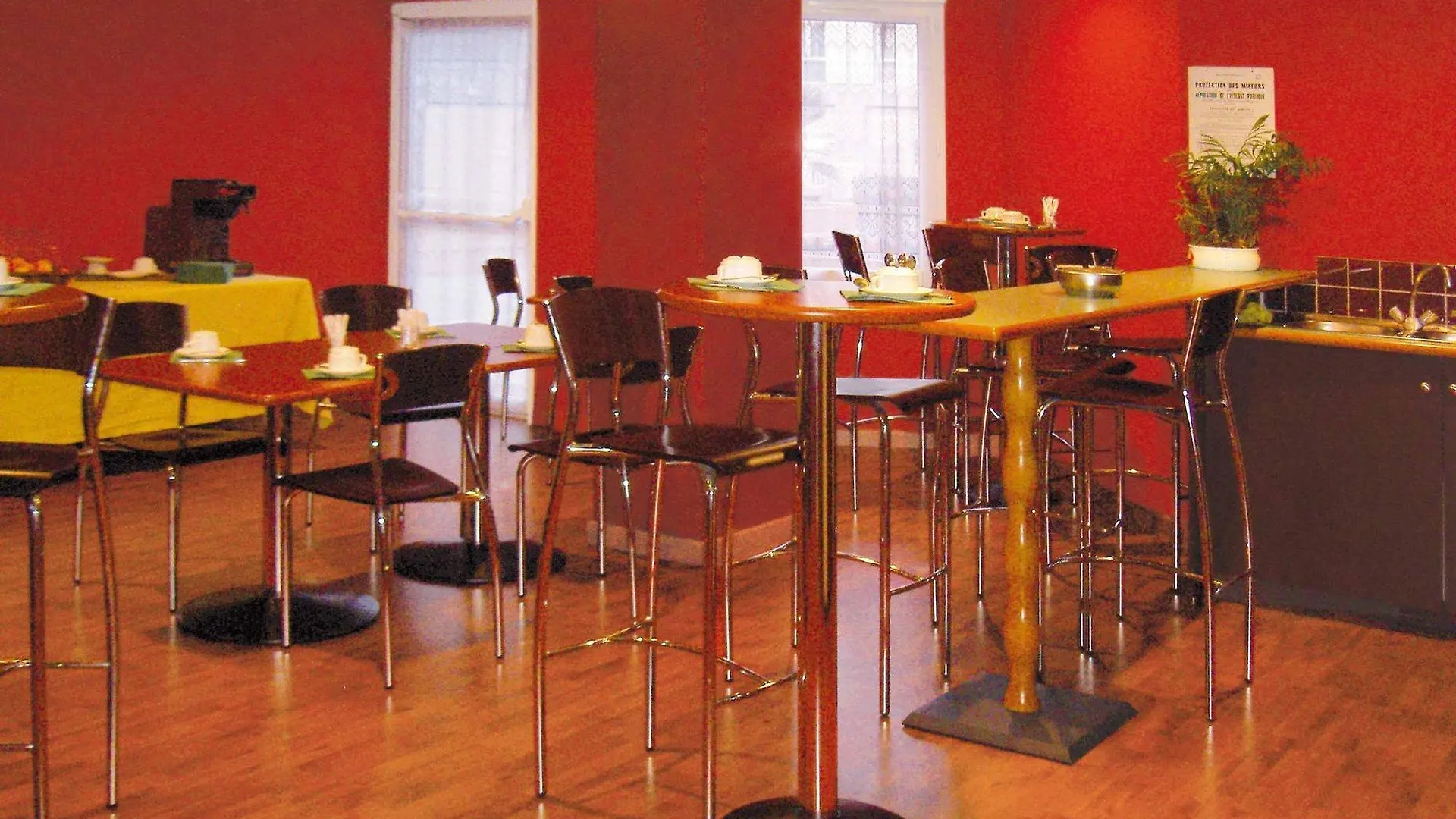 **  Sejours & Affaires Aix-En-Provence Mirabeau Aparthotel France