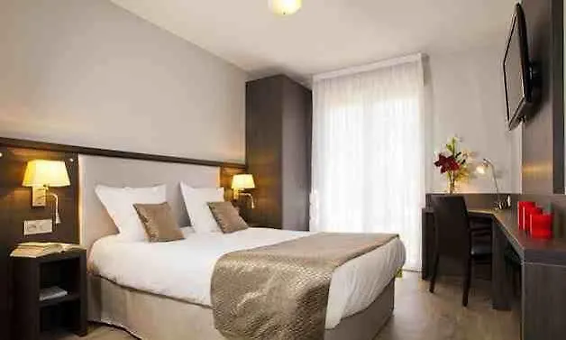 Sejours & Affaires Aix-En-Provence Mirabeau Aparthotel 2*,